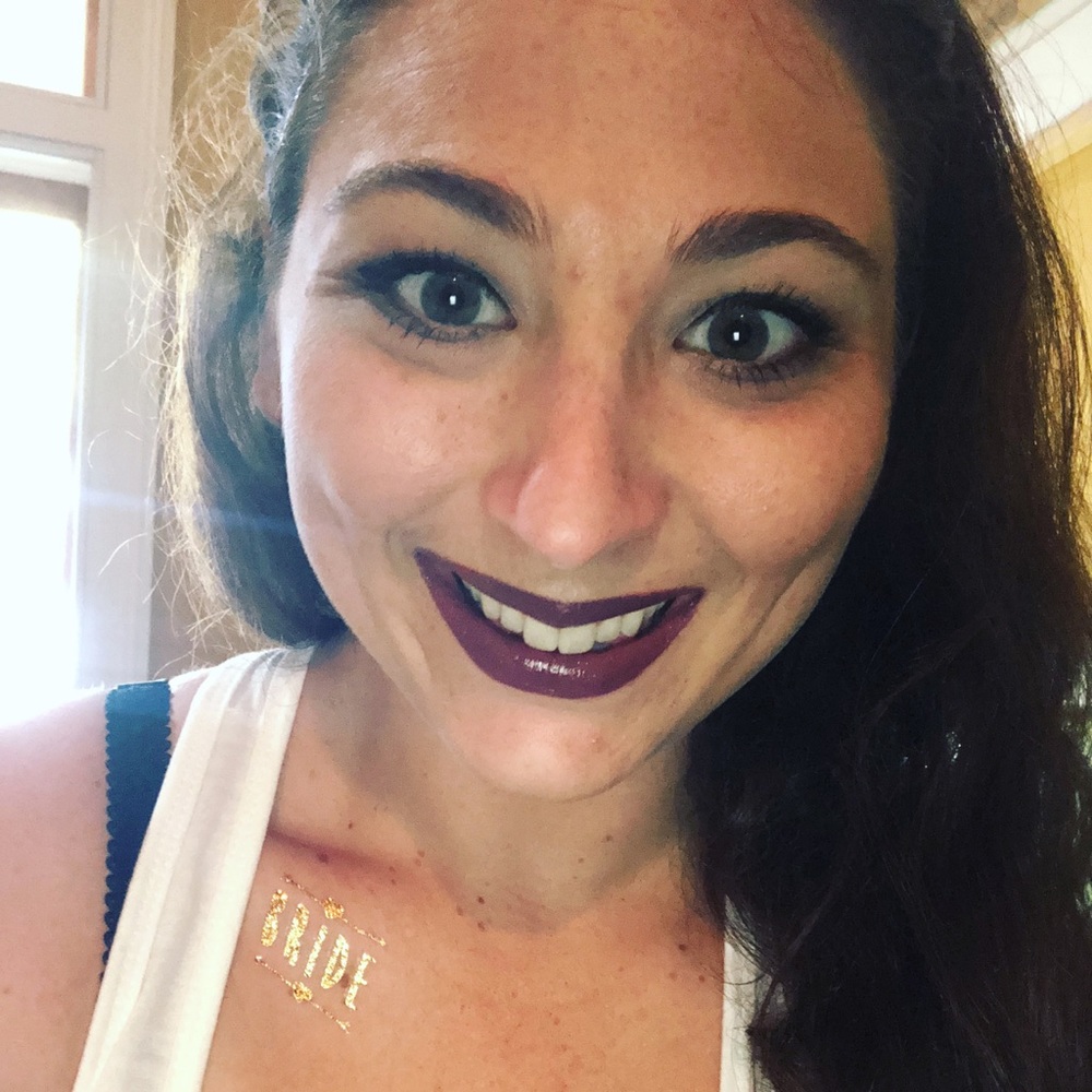 Meet your posher! 💕